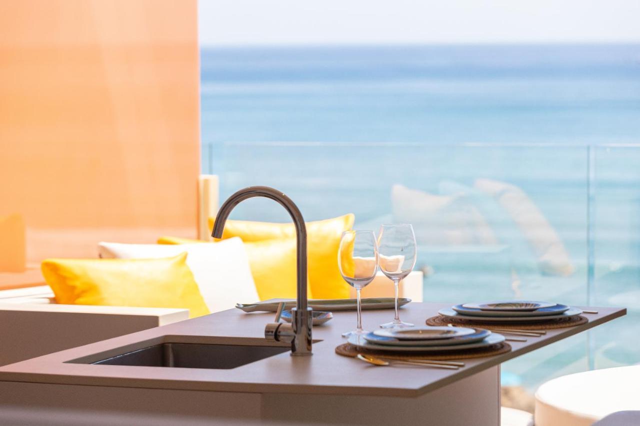 Higueron Rental Beach Club Suites Benalmadena Bagian luar foto