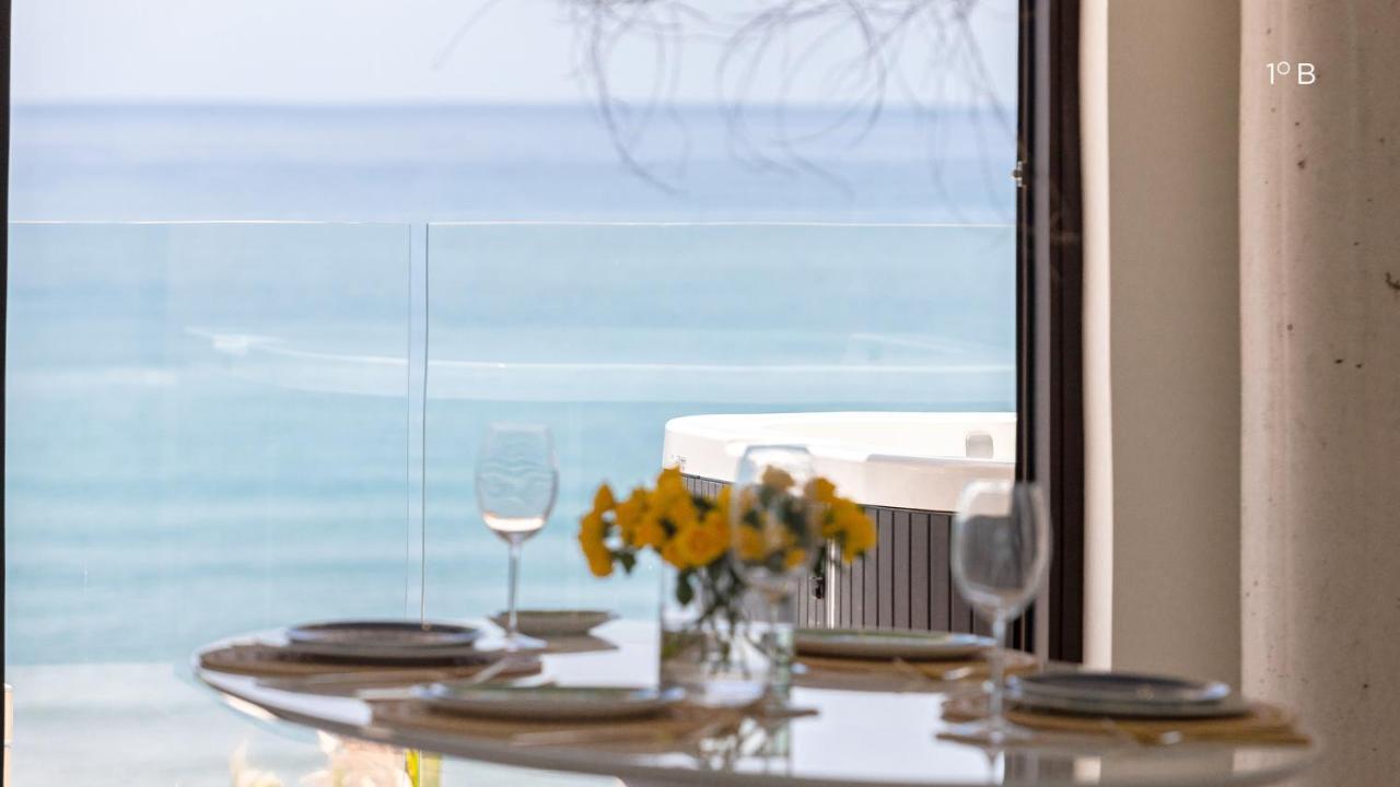 Higueron Rental Beach Club Suites Benalmadena Bagian luar foto